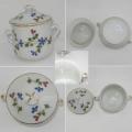 Ancien pot a creme en porcelaine blanche a decor dit aux barbeaux 3 a